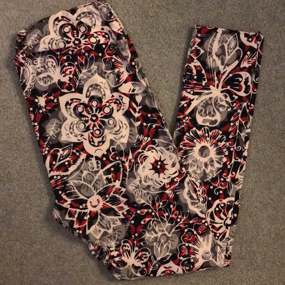 Great condition rare print Lularoe leggings